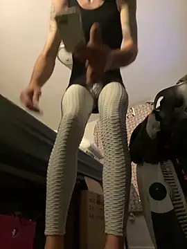 Snapshot of QueenM3 chatting on November 2025 03:27:01 AM QueenM3 online show from November 2025 03:27:01 AM