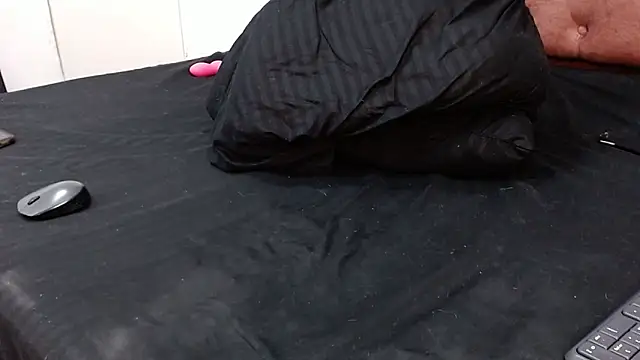 Snapshot of Mia__coluccy chatting on March 2025 07:16:01 AM Mia coluccy online show from March 2025 07:16:01 AM