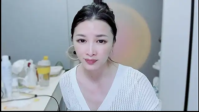 Snapshot of A_dabo chatting on October 2025 02:19:01 PM A dabo online show from October 2025 02:19:01 PM