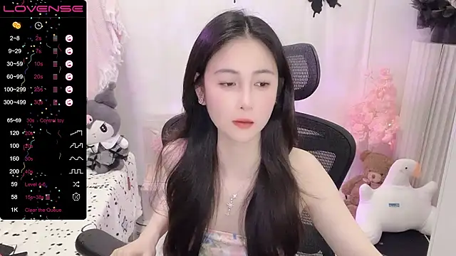 Snapshot of lolo_c_ chatting on March 2025 12:29:01 PM lolo c online show from March 2025 12:29:01 PM