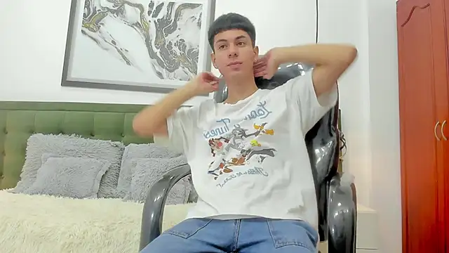 Johann sex online show from April 2026 05:41:01 PM