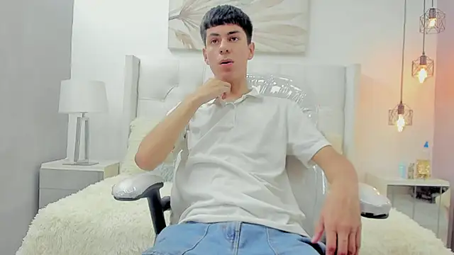Johann sex online show from May 2026 06:16:01 PM