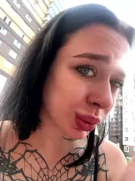 AlishaPrettyBlade online show from July 2026 02:00:02 AM