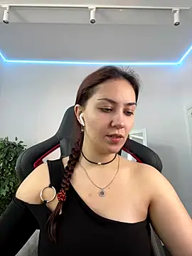 AshleySkott  online show from October 2025 08:13:01 AM