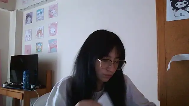 Arielle lov online show from October 2025 04:11:01 PM