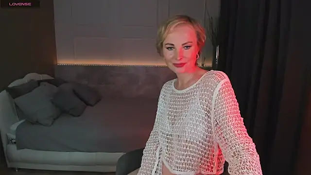 Sandra Kind online show from March 2025 11:29:02 AM