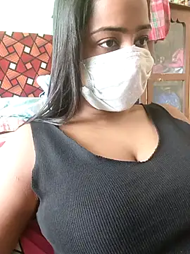 Snapshot of COZY_ROZI chatting on October 2025 06:26:02 AM COZY ROZI online show from October 2025 06:26:02 AM