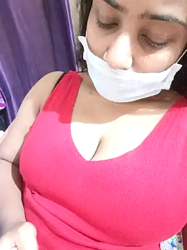 Snapshot of COZY_ROZI chatting on October 2025 05:02:02 PM COZY ROZI online show from October 2025 05:02:02 PM