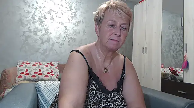 RosesandLillies online show from January 2025 05:49:02 PM