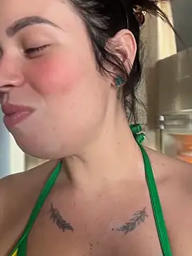 Snapshot of segb chatting on October 2025 05:36:02 PM segb online show from October 2025 05:36:02 PM