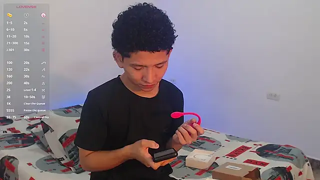 Snapshot of Magno_03 chatting on March 2025 09:34:02 AM Magno 03 online show from March 2025 09:34:02 AM