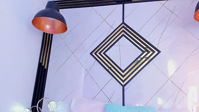 Snapshot of EmilyDiaaz chatting on October 2025 12:11:01 PM EmilyDiaaz online show from October 2025 12:11:01 PM