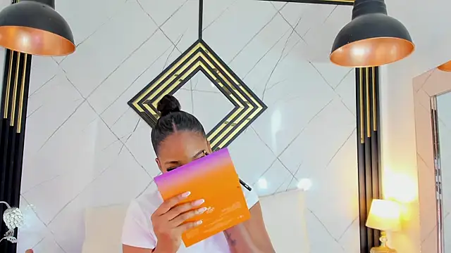 Snapshot of EmilyDiaaz chatting on December 2025 12:45:01 PM EmilyDiaaz online show from December 2025 12:45:01 PM