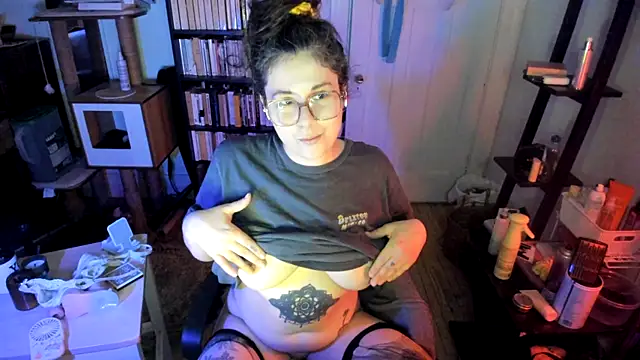 Snapshot of Rosiee69_ chatting on February 2026 09:19:02 PM Rosiee69 online show from February 2026 09:19:02 PM