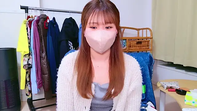 Snapshot of noa_chi chatting on March 2025 10:37:01 AM noa chi online show from March 2025 10:37:01 AM