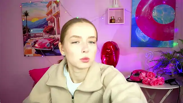 JenniferGraces online show from February 2025 08:15:02 AM