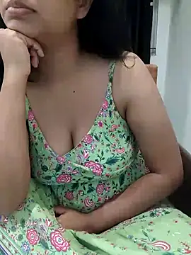 Snapshot of tamil_Rosie chatting on March 2025 09:00:02 PM tamil Rosie online show from March 2025 09:00:02 PM