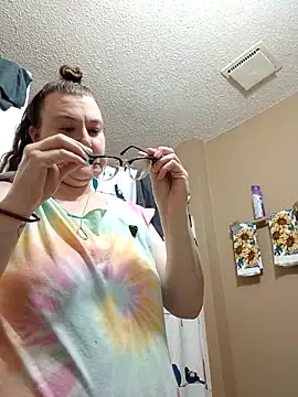 HTXBELLE online show from September 2025 05:40:02 PM