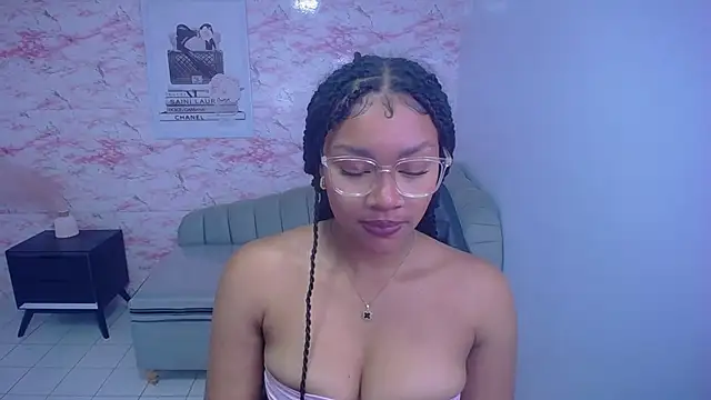 Snapshot of catalina25_t chatting on February 2025 10:48:02 AM catalina25 t online show from February 2025 10:48:02 AM