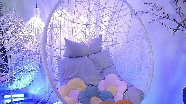 Snapshot of SaharaKramer chatting on February 2025 02:52:01 PM SaharaKramer online show from February 2025 02:52:01 PM