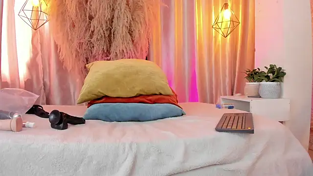 iiangel  online show from September 2025 03:02:01 PM