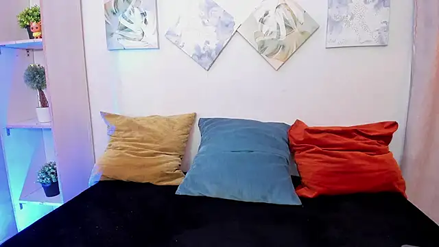 iiangel  online show from October 2025 04:46:01 AM