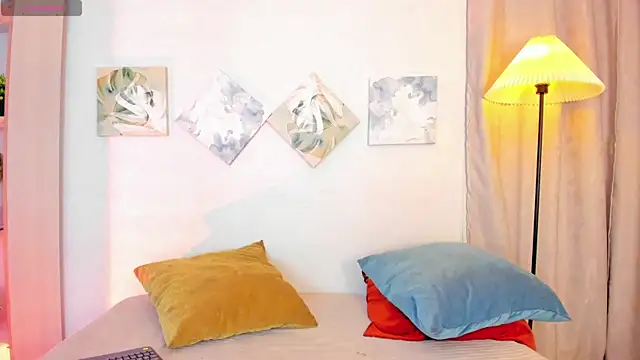 iiangel  online show from December 2025 05:24:02 AM