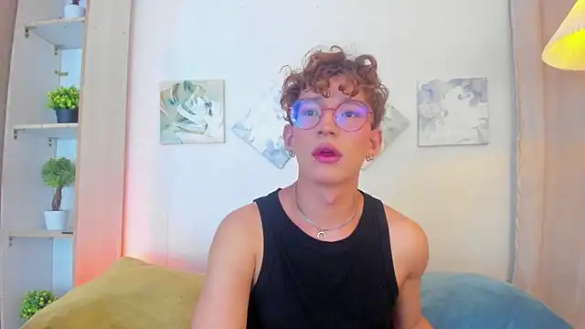 iiangel  online show from December 2025 04:52:01 AM