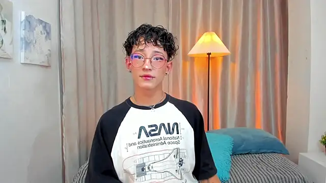 iiangel  online show from February 2026 03:27:02 AM