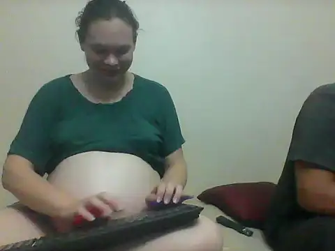 Snapshot of redsparrowXxXx chatting on October 2025 04:39:02 PM redsparrowXxXx online show from October 2025 04:39:02 PM