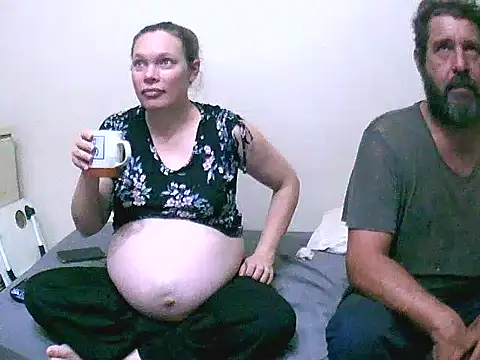 Snapshot of redsparrowXxXx chatting on October 2025 03:35:01 PM redsparrowXxXx online show from October 2025 03:35:01 PM