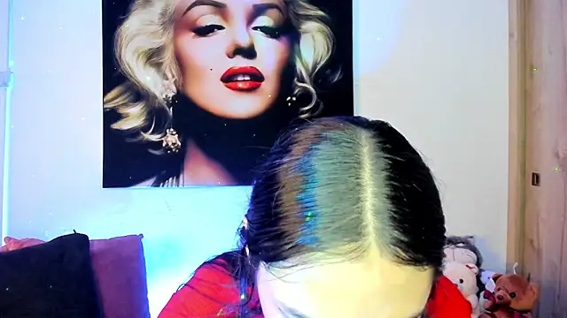 TANIA 06 online show from November 2025 01:11:01 PM