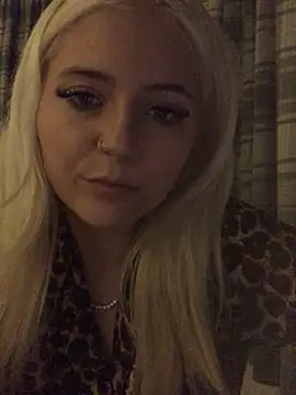 Snapshot of Blondie_Sofia_Essexbabe chatting on September 2025 01:16:02 AM Blondie Sofia Essexbabe online show from September 2025 01:16:02 AM