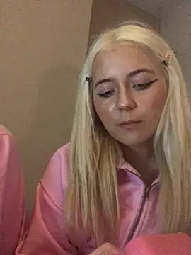 Snapshot of Blondie_Sofia_Essexbabe chatting on November 2025 12:21:01 AM Blondie Sofia Essexbabe online show from November 2025 12:21:01 AM