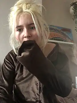 Snapshot of Blondie_Sofia_Essexbabe chatting on November 2025 11:10:01 AM Blondie Sofia Essexbabe online show from November 2025 11:10:01 AM