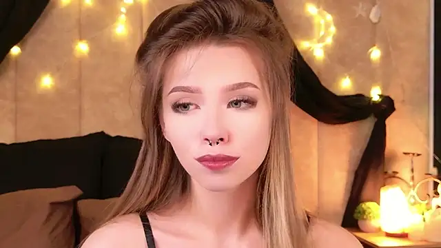 Sierra Fane online show from December 2025 10:55:02 AM