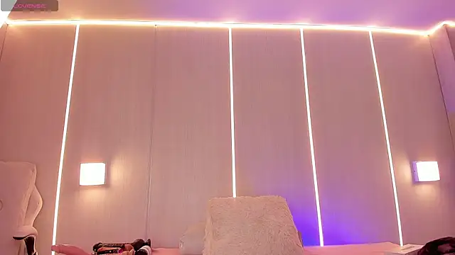 sasha riverss online show from May 2026 12:00:02 PM
