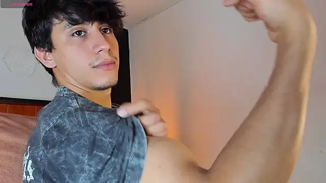 Allex Cano online show from March 2026 08:48:01 PM