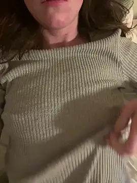 Snapshot of Hildas chatting on February 2026 11:34:02 PM Hildas online show from February 2026 11:34:02 PM