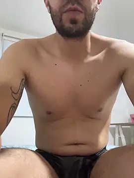 BastianVega online show from February 2025 04:15:01 AM