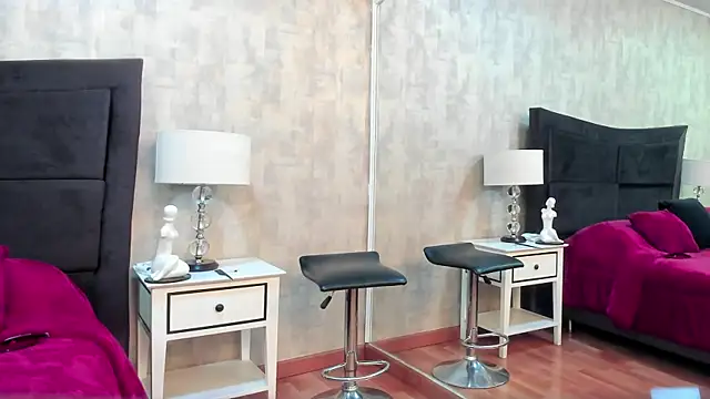 Snapshot of NahomyCarther chatting on April 2026 10:29:01 PM NahomyCarther online show from April 2026 10:29:01 PM