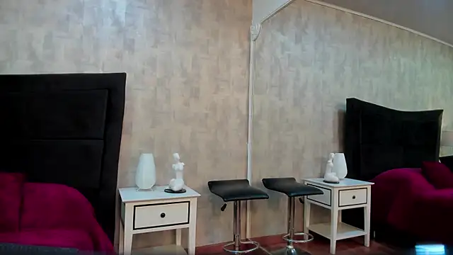 Snapshot of NahomyCarther chatting on April 2026 10:40:01 PM NahomyCarther online show from April 2026 10:40:01 PM