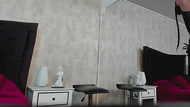 Snapshot of NahomyCarther chatting on April 2026 11:05:02 PM NahomyCarther online show from April 2026 11:05:02 PM