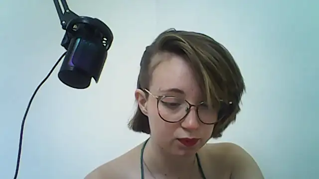 Elise Nyx online show from September 2025 12:16:02 PM