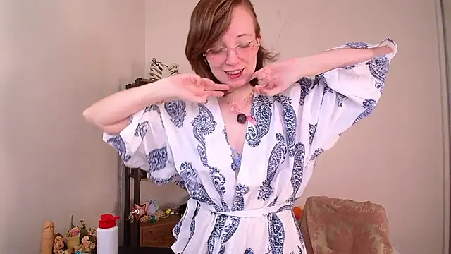 Elise Nyx online show from June 2026 12:54:02 PM