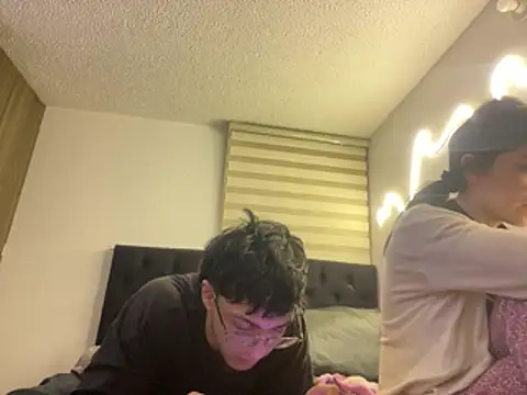 DesireLuxe online show from March 2026 09:35:01 AM