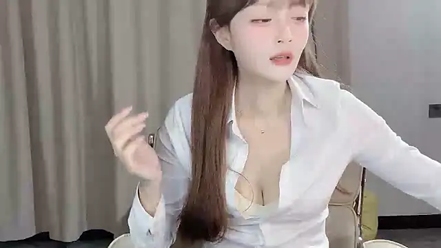 Snapshot of Annnnqi-77 chatting on February 2025 11:36:02 AM Annnnqi-77 online show from February 2025 11:36:02 AM