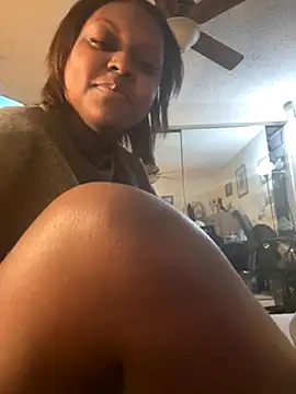 Snapshot of BubblyBabyy chatting on November 2025 07:14:01 AM BubblyBabyy online show from November 2025 07:14:01 AM