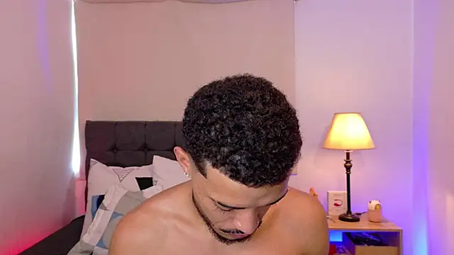 eross chipre  online show from March 2026 05:08:01 PM