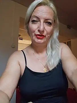 Snapshot of LadyTouch chatting on July 2026 11:22:01 PM LadyTouch online show from July 2026 11:22:01 PM